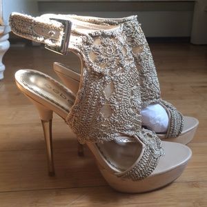 Bebe Harriett Crochet Sandal Heels🔱